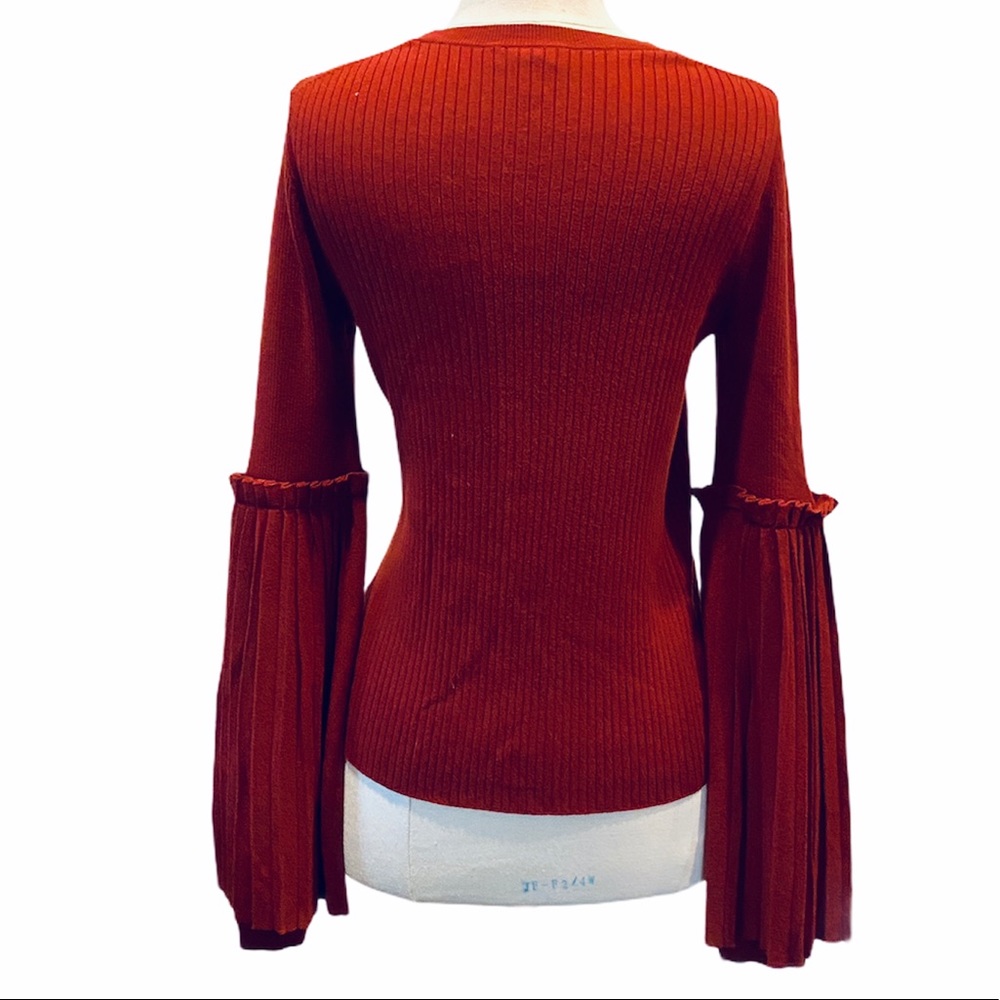 CHELSEA 28 Ribbed Bell Sleeve Sweater - Picture 3 of 9